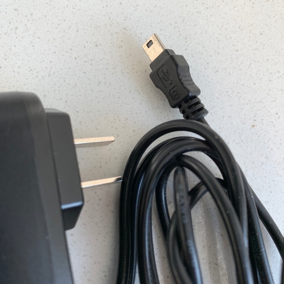 [Purged] Holux 67065-00 Mini USB Wall Charger For Certain GPS Receiver Devices - Picture 5 of 6